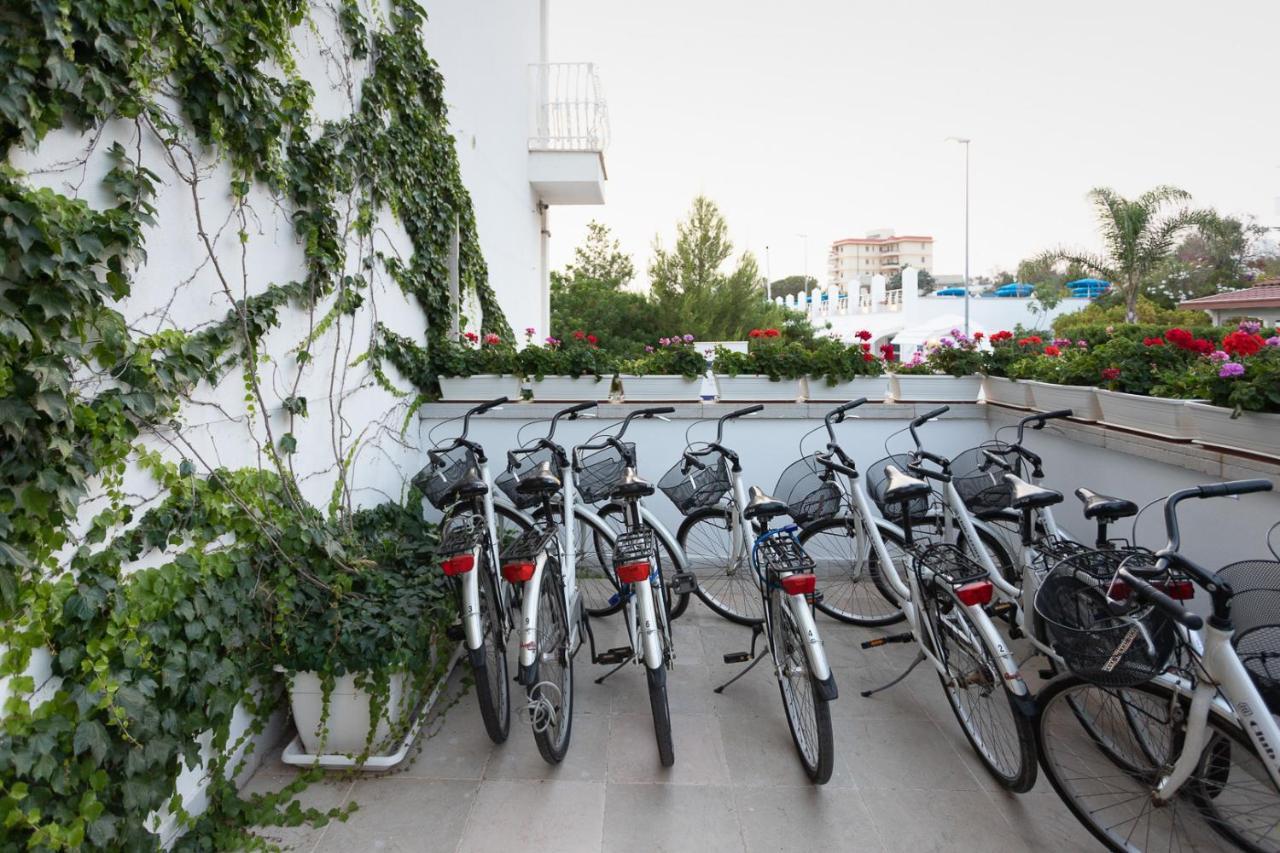 Club Azzurro Hotel & Resort Porto Cesareo Exterior foto
