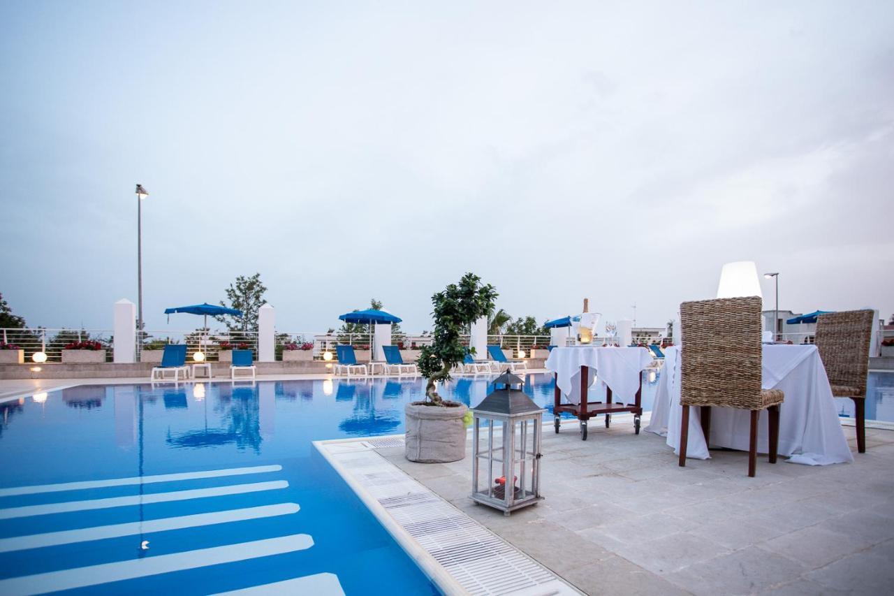 Club Azzurro Hotel & Resort Porto Cesareo Exterior foto